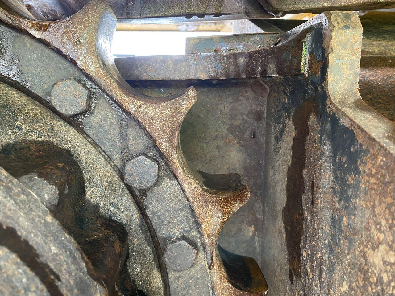 Beltegraver Komatsu HB215LC-3