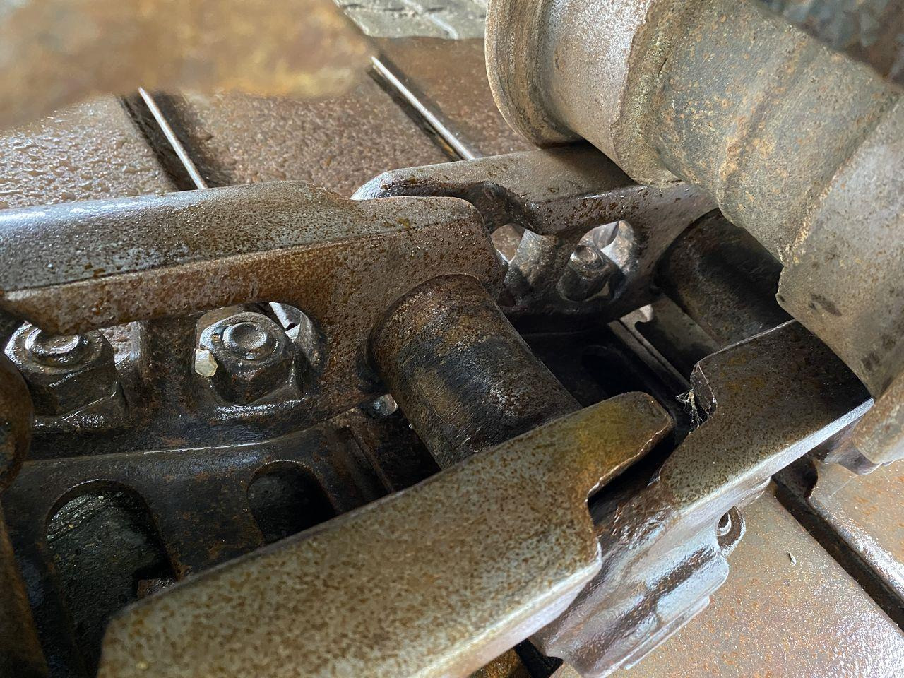 Beltegraver Komatsu HB215LC-3