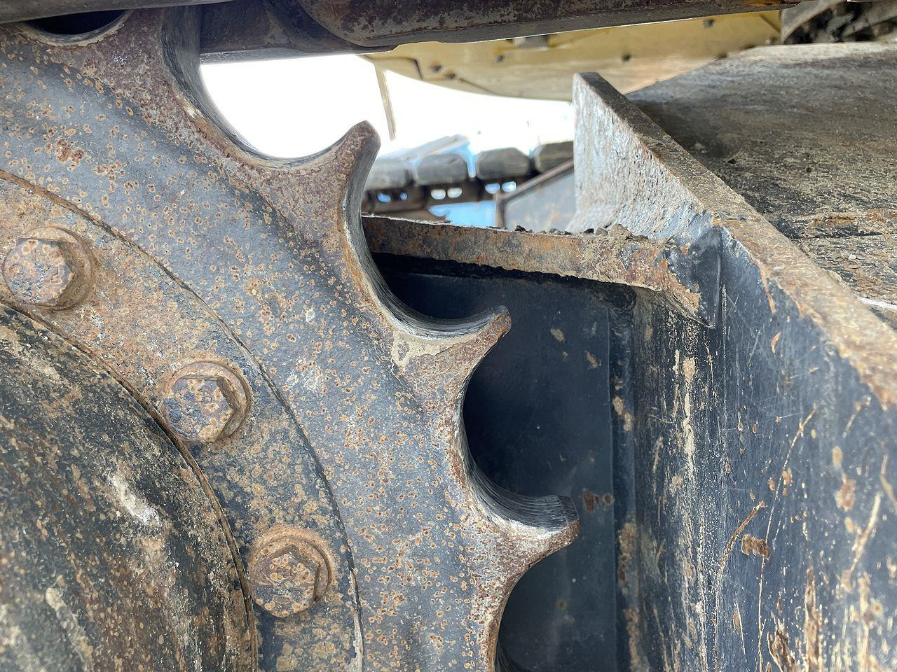 Beltegraver Komatsu PC138US-11