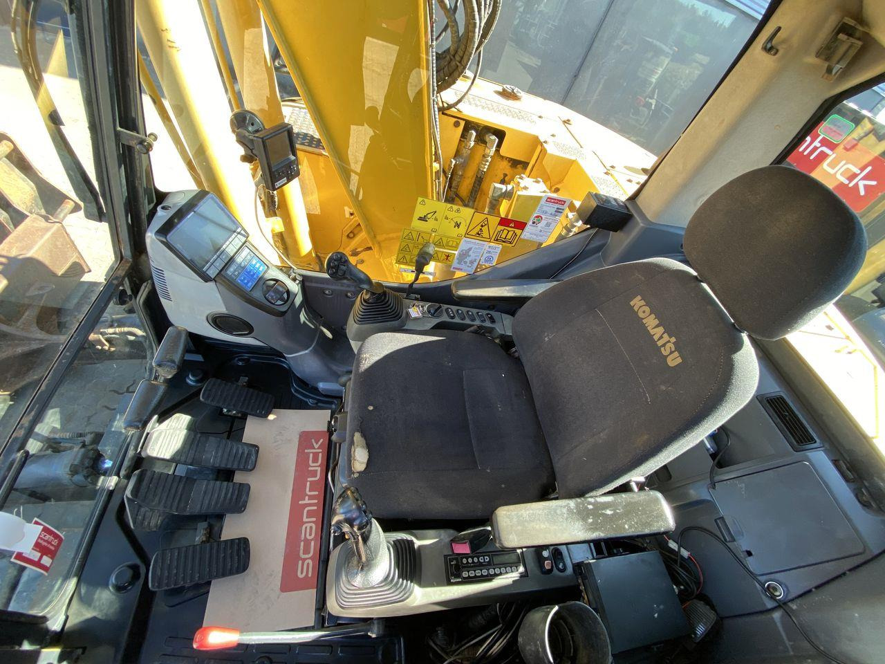 Beltegraver Komatsu PC138US-8