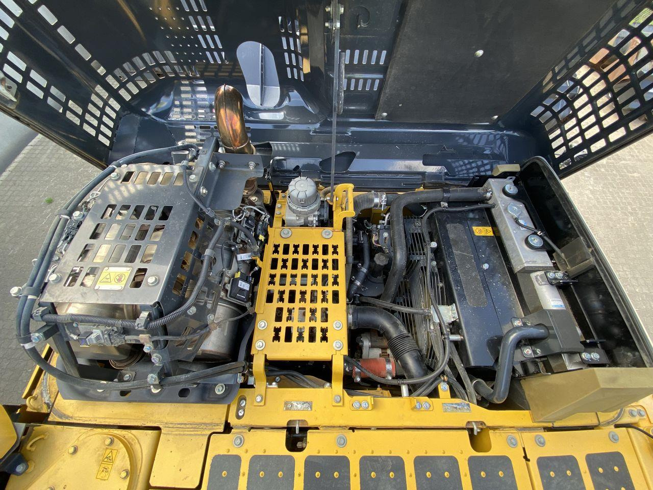 Beltegraver Komatsu PC210LC-11