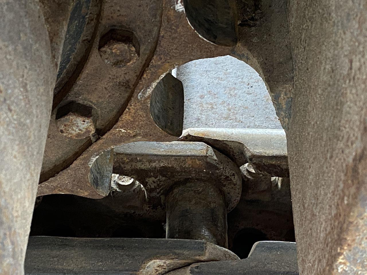 Beltegraver Komatsu PC240LC-11