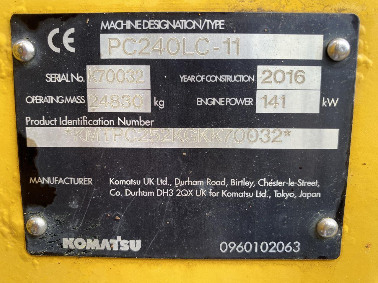 Beltegraver Komatsu PC240LC-11