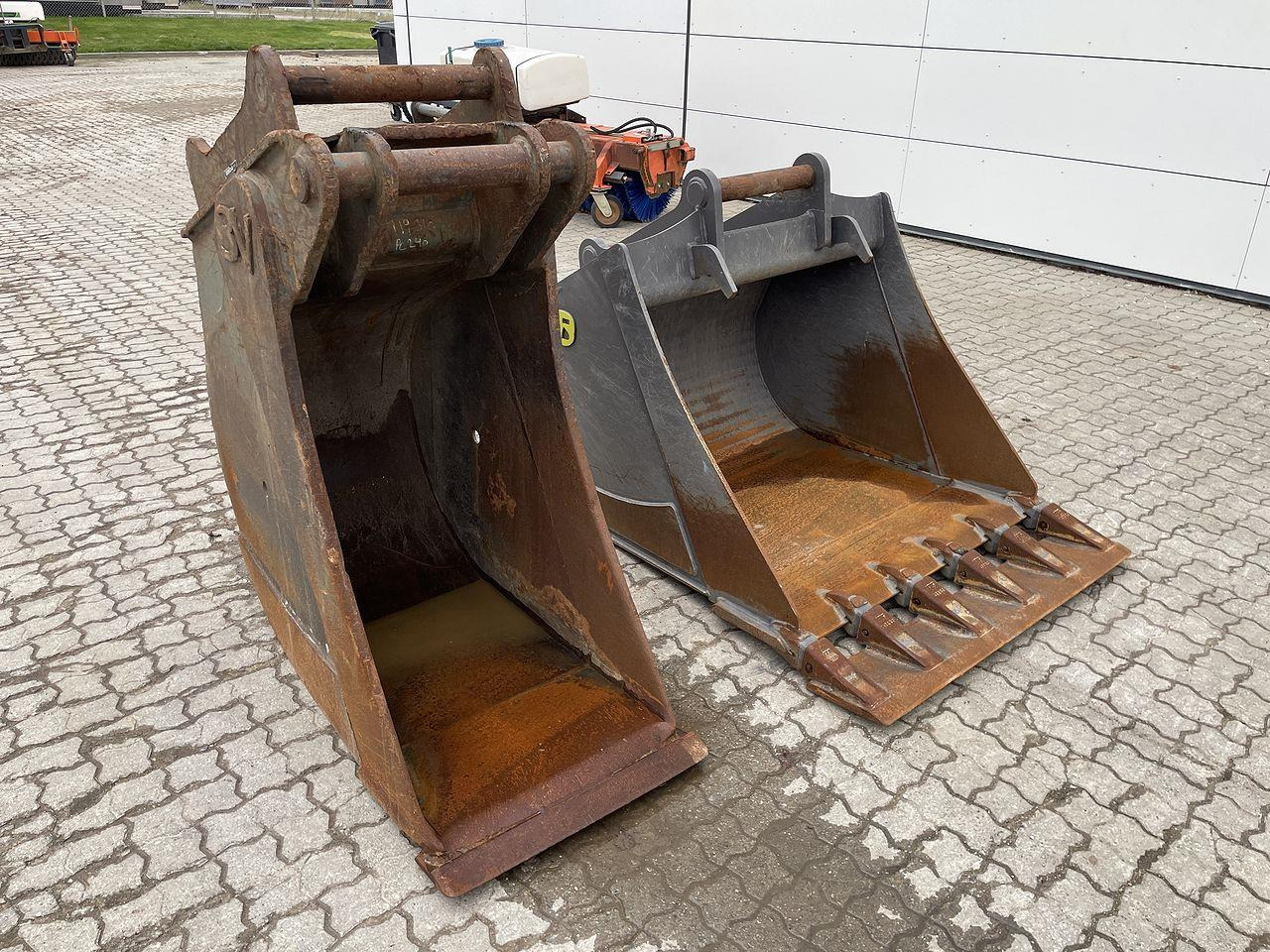 Beltegraver Komatsu PC240LC-11EO