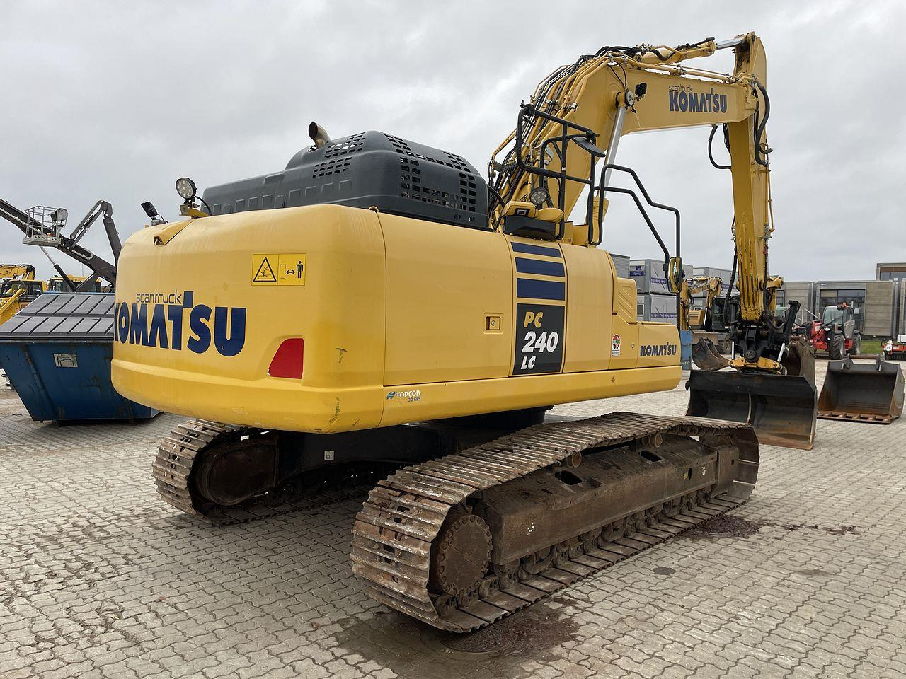 Beltegraver Komatsu PC240LC-11EO