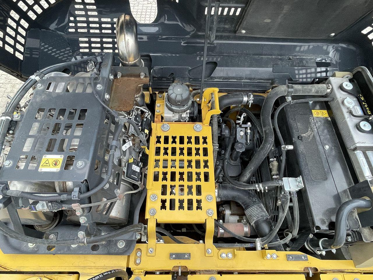 Beltegraver Komatsu PC240LC-11EO