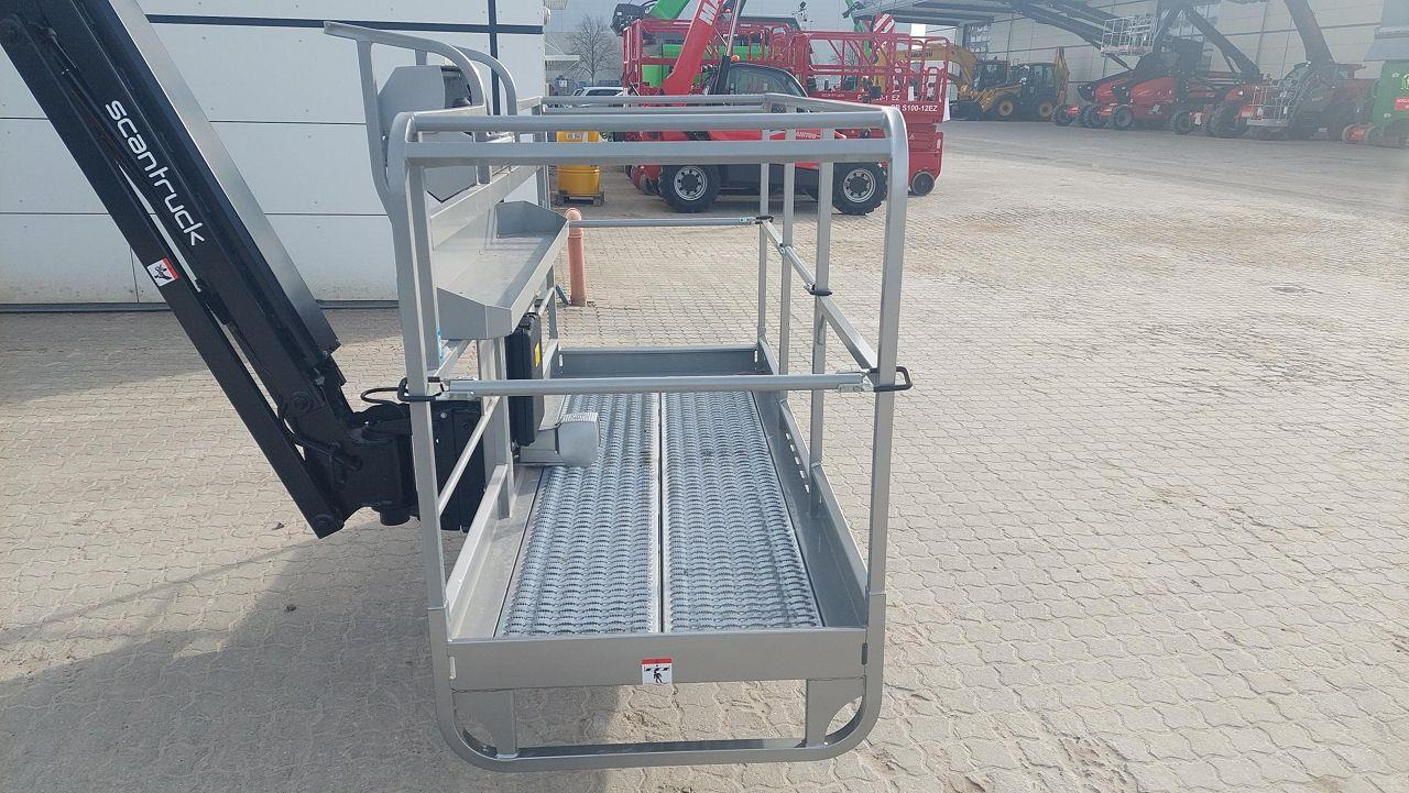 Bomlift Manitou 160ATJ+ RC