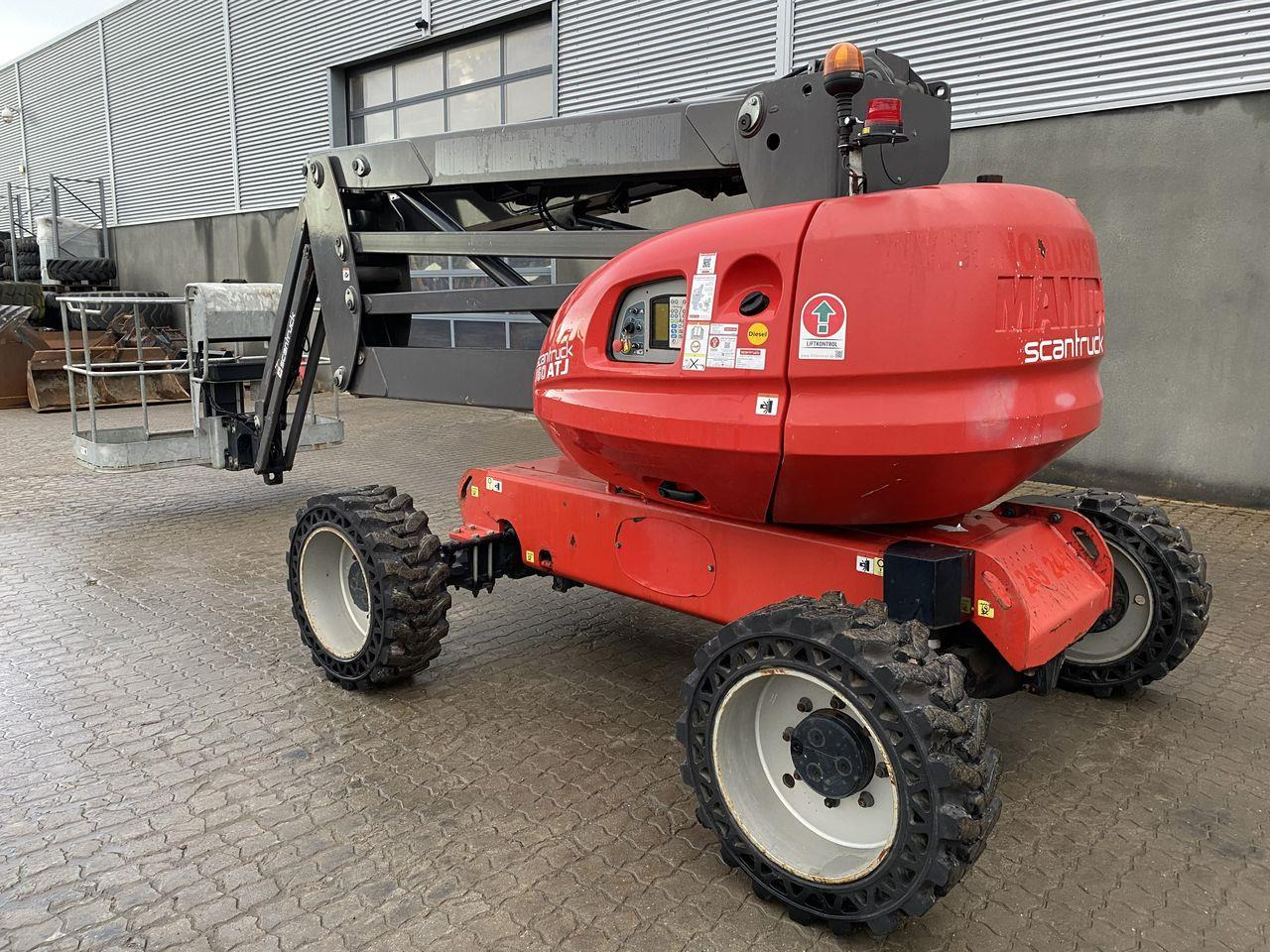 Bomlift Manitou 160ATJ RC E3
