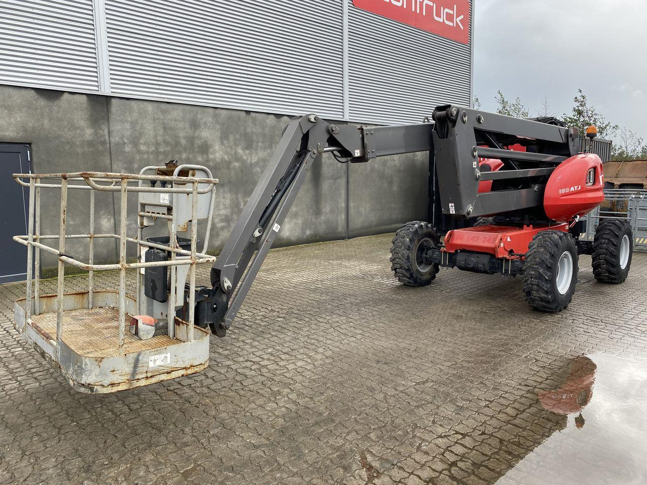Bomlift Manitou 180ATJ RC