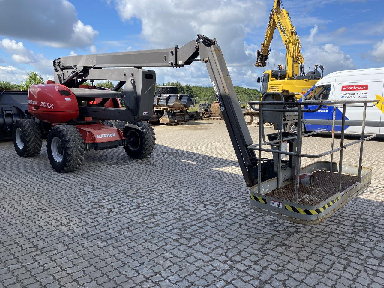 Bomlift Manitou 200ATJ RC
