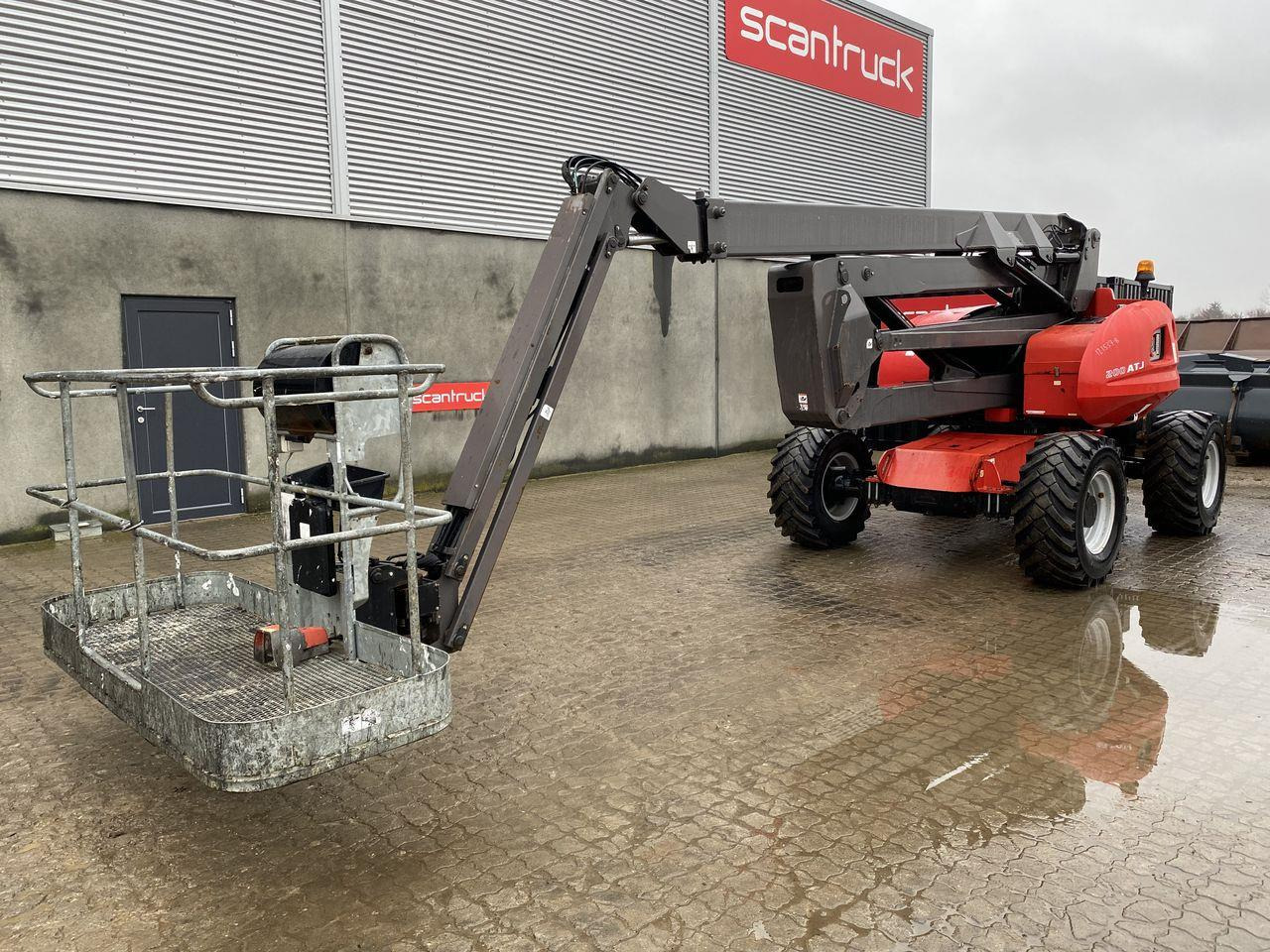 Bomlift Manitou 200ATJ RC