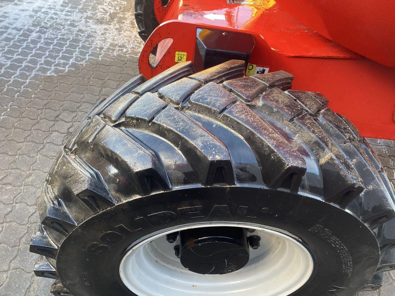 Bomlift Manitou 200ATJ RC