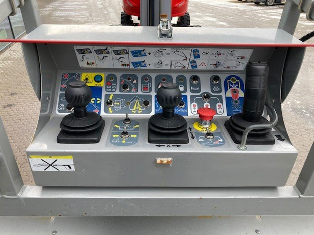 Bomlift Manitou 280TJ