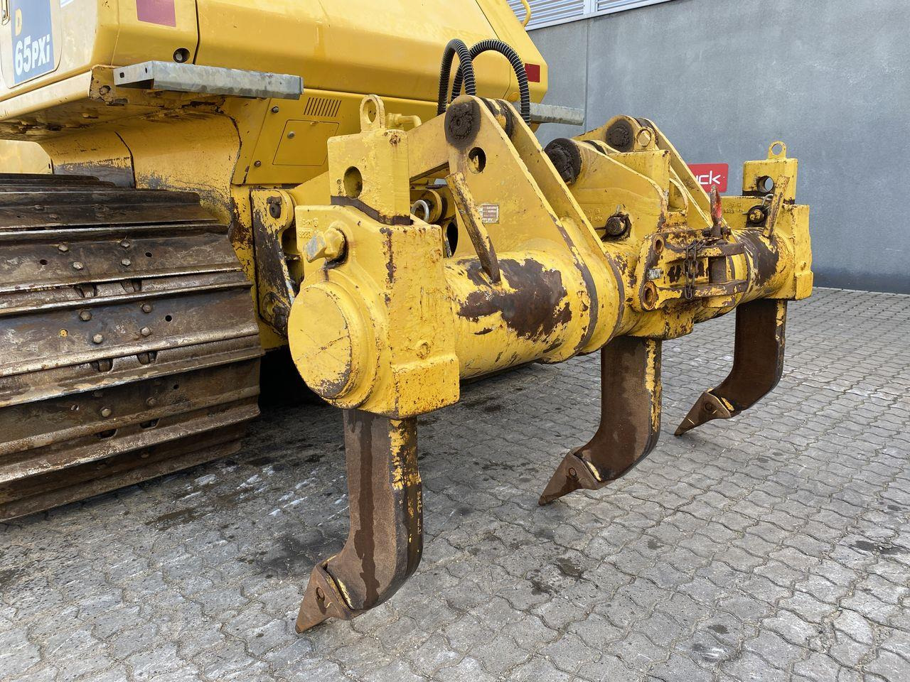 Bulldozer Komatsu D65PXI-18