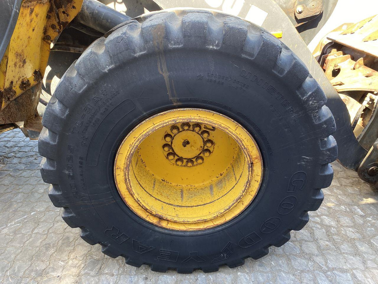 Hjullaster Komatsu WA250PZ-5