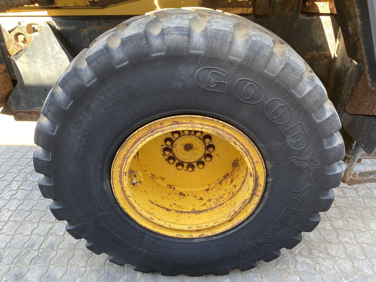Hjullaster Komatsu WA250PZ-5