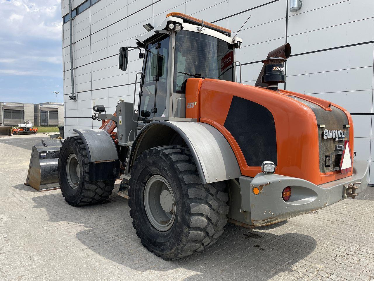 Hjullaster Weycor AR250E