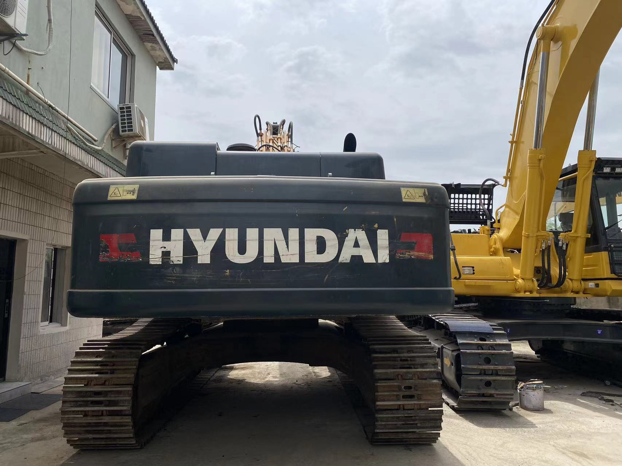 Beltegraver Korea made HYUNDAI used excavator good condition R485LVS best service on sale: bilde 3