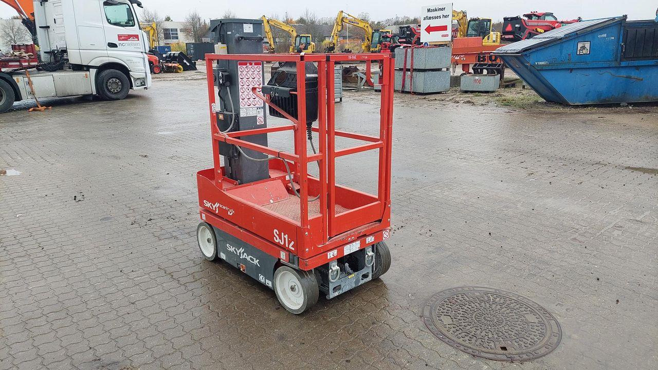 Mastlift Skyjack SJ12
