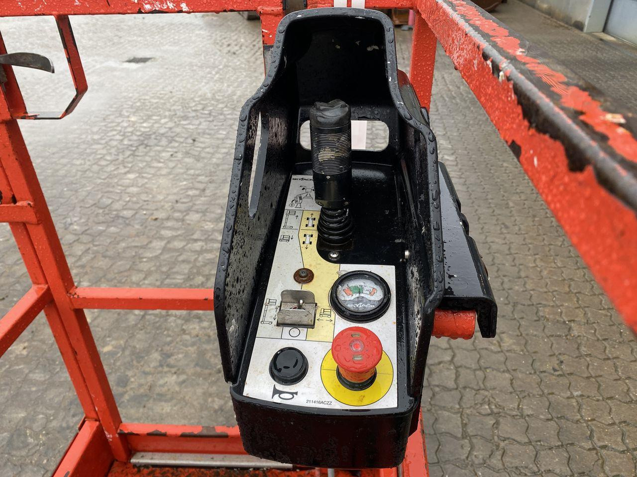 Mastlift Skyjack SJ16