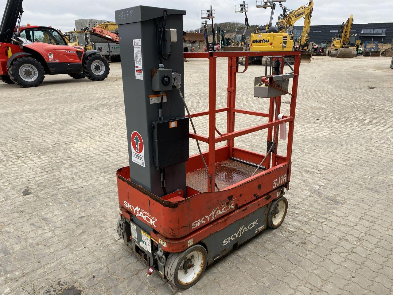 Mastlift Skyjack SJ16
