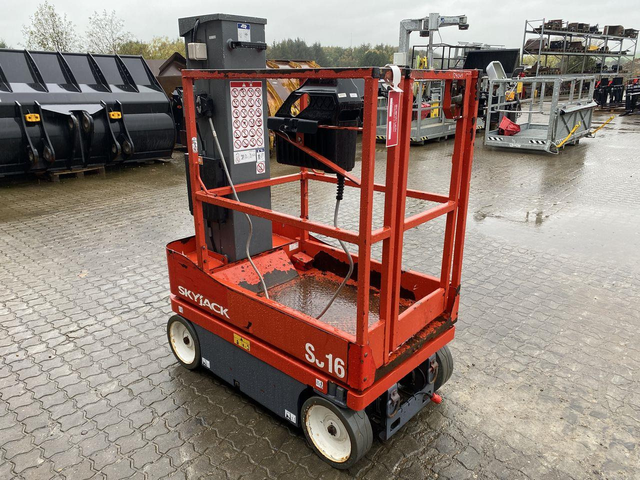 Mastlift Skyjack SJ16