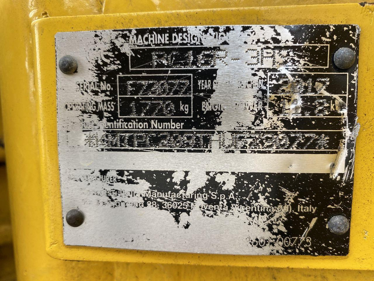 Minigraver Komatsu PC16R-3HS