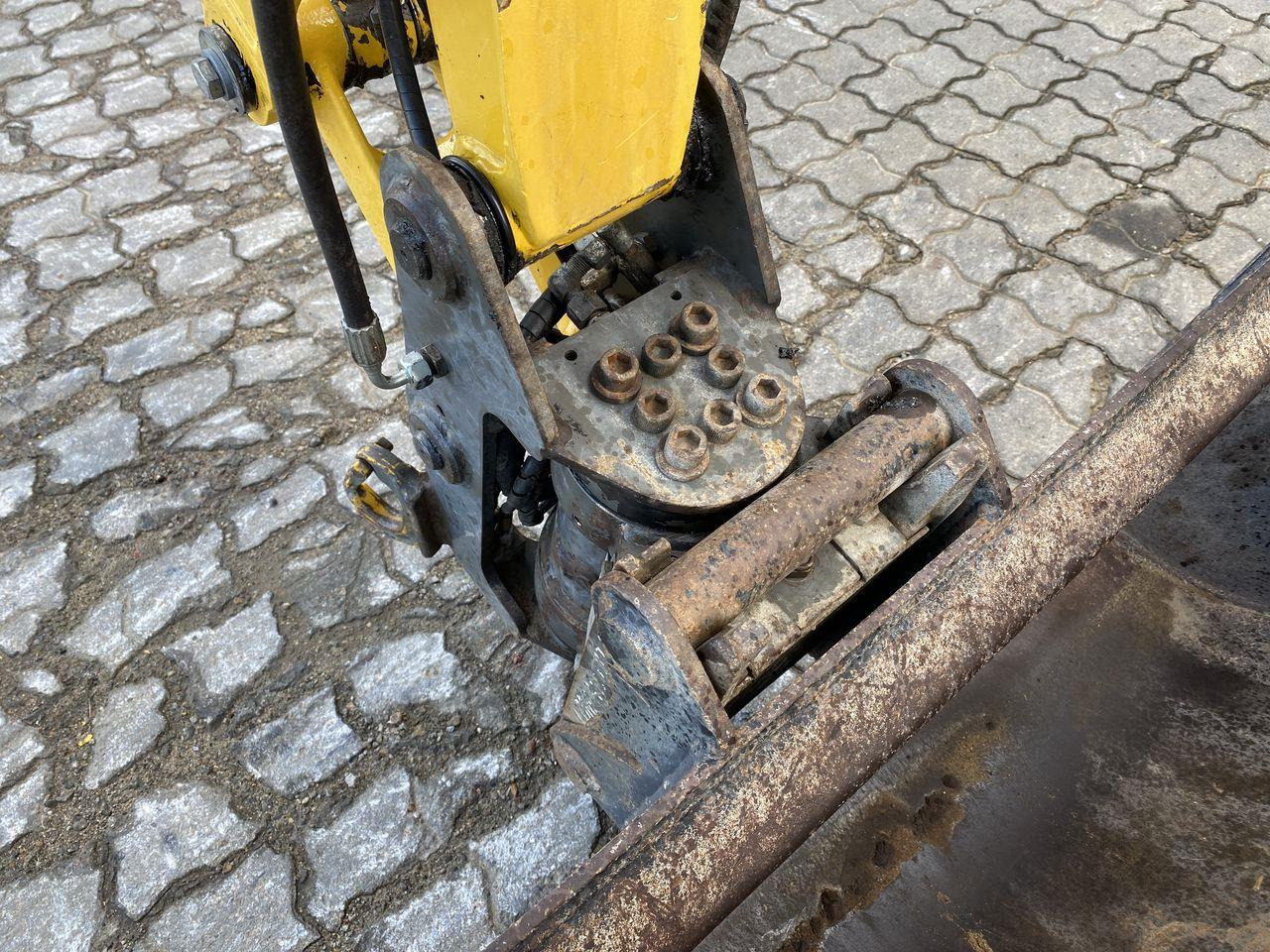 Minigraver Komatsu PC26MR-3