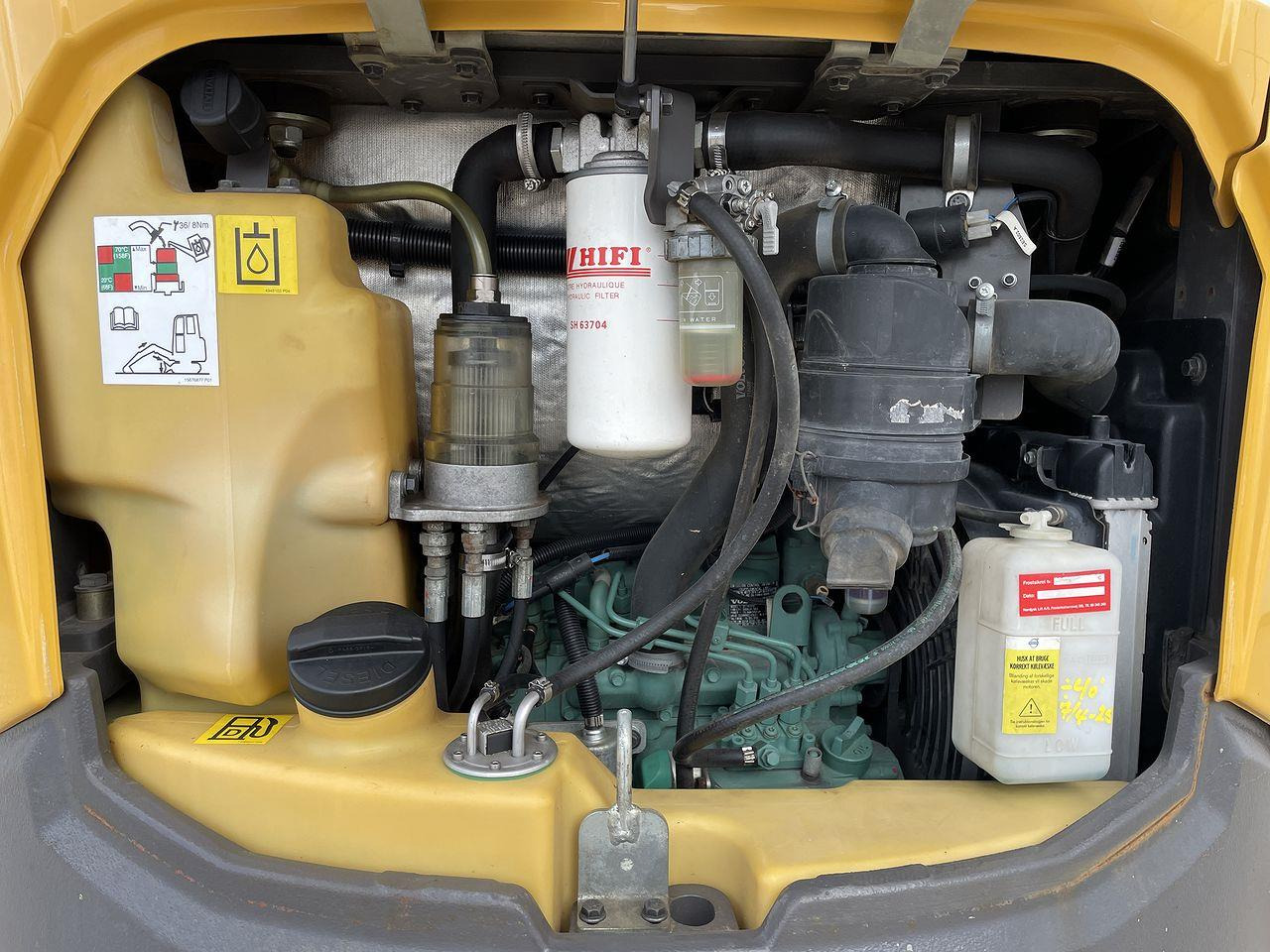Minigraver Volvo ECR25