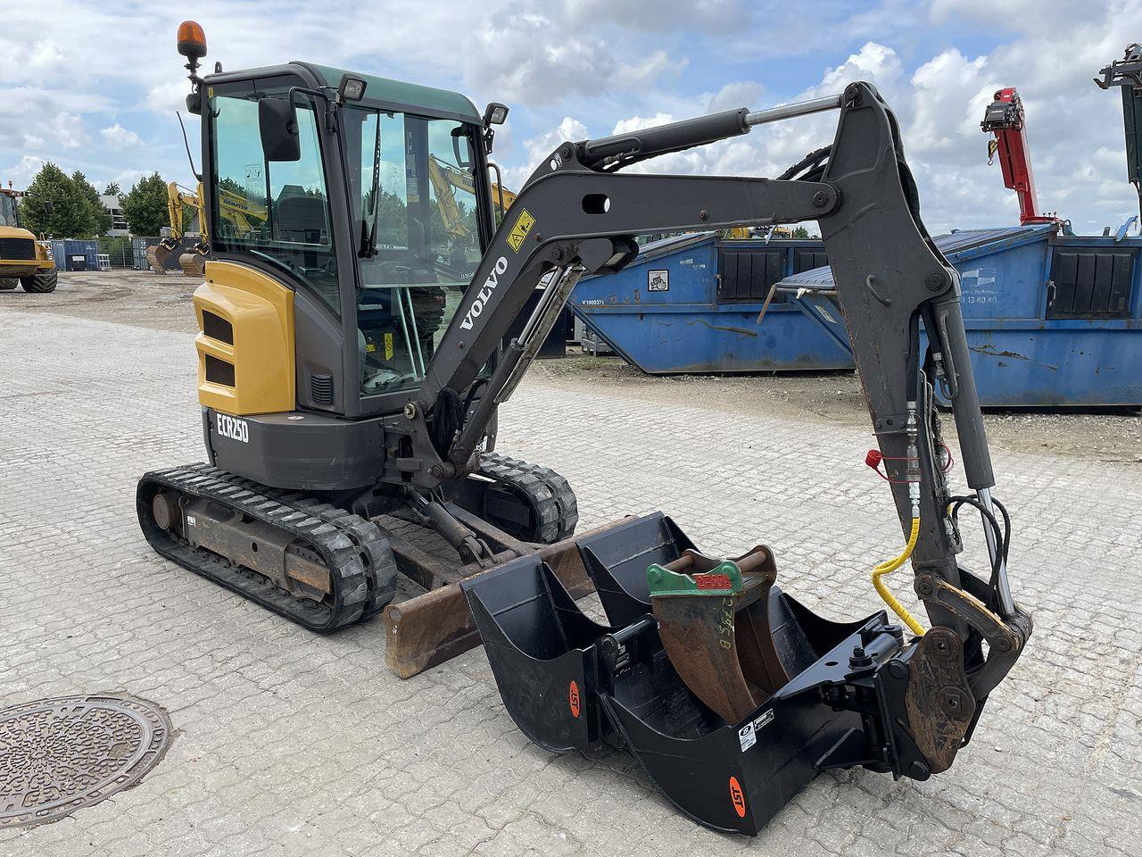 Minigraver Volvo ECR25