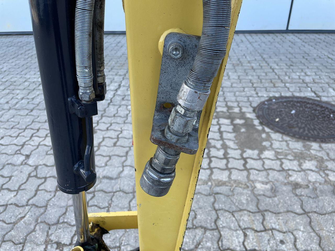 Minigraver Yanmar VIO12