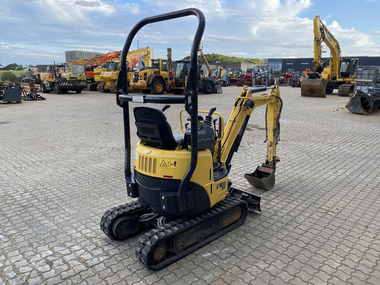 Minigraver Yanmar VIO12