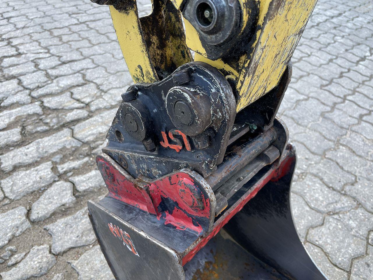 Minigraver Yanmar VIO12