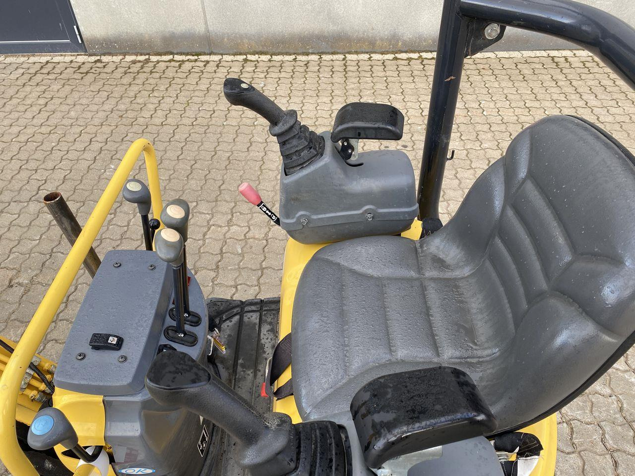 Minigraver Yanmar VIO12