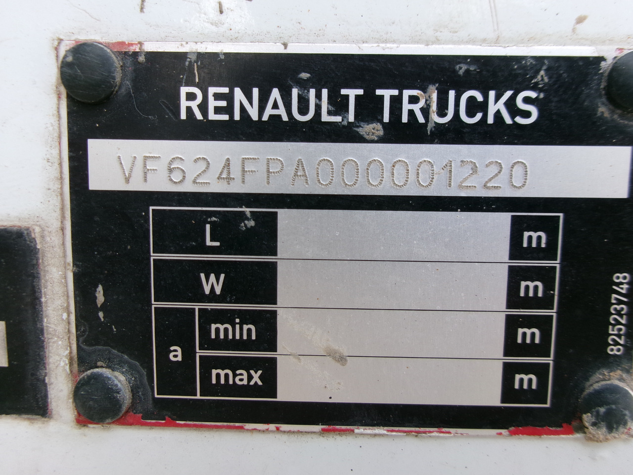 Betongbil Renault Premium Lander 8x4 RHD Cifa concrete mixer 8 m3: bilde 36