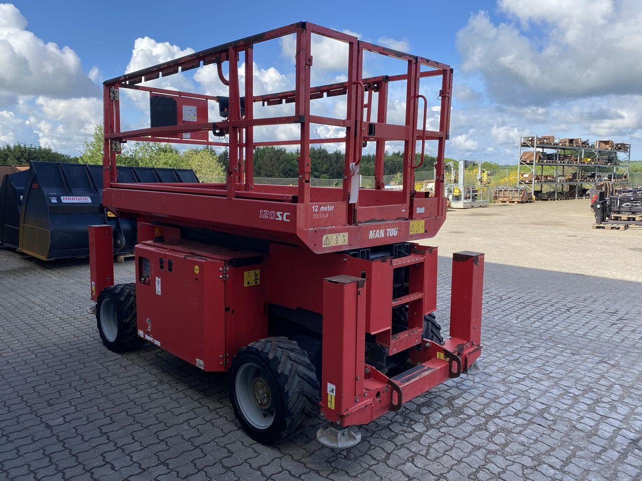Sakselift Manitou 120SC
