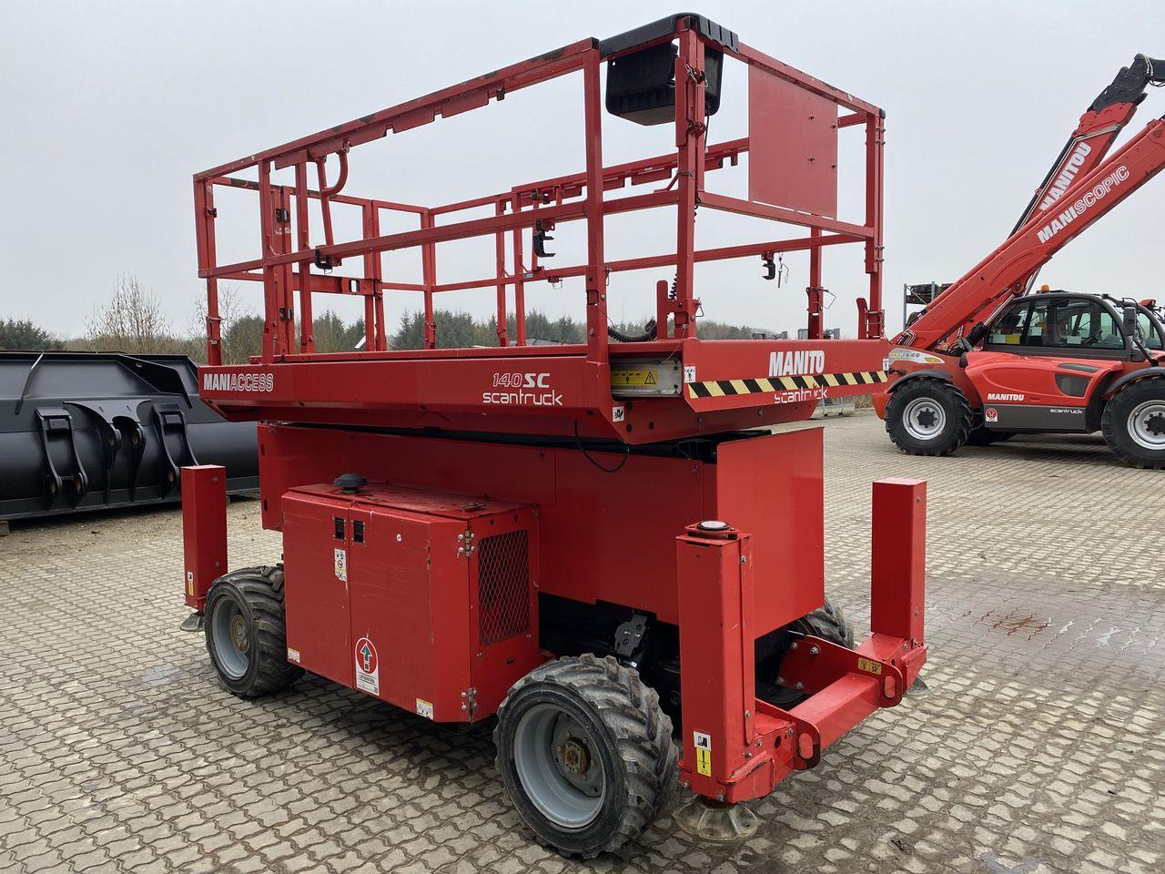 Sakselift Manitou 140SC