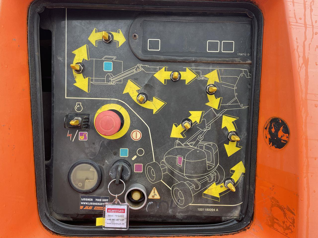 Teleskoplift JLG 800AJ