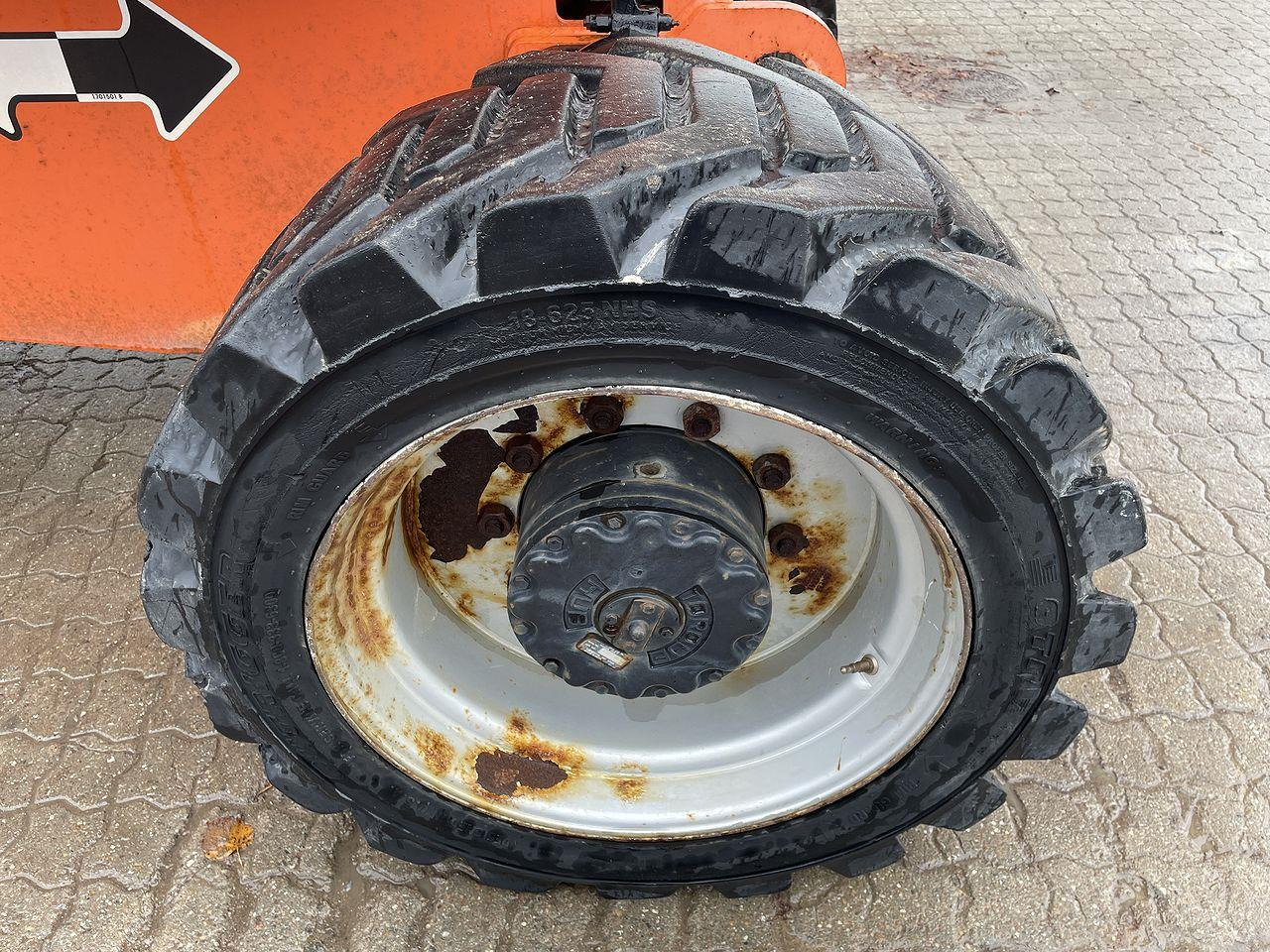 Teleskoplift JLG 800AJ