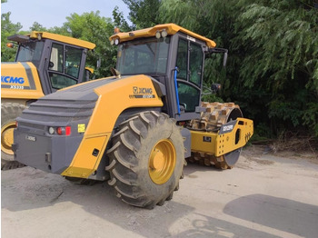 Kompaktor XCMG Official XS125PD Used Vibrating Machine 12ton New Diesel Engine Road Roller Price: bilde 4