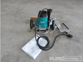  Unused Makita M3600B 240 Volt Router (4 of) - Verkstedutstyr