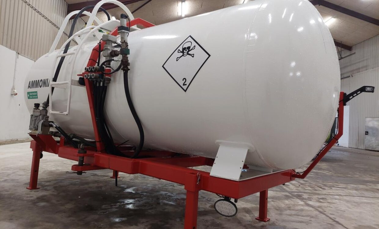 Gjødselutstyr, Lagringstank Agrodan Ammoniak-tank med ISO-BUS styr: bilde 6