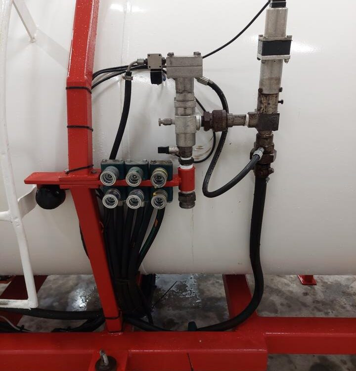 Gjødselutstyr, Lagringstank Agrodan Ammoniak-tank med ISO-BUS styr: bilde 10