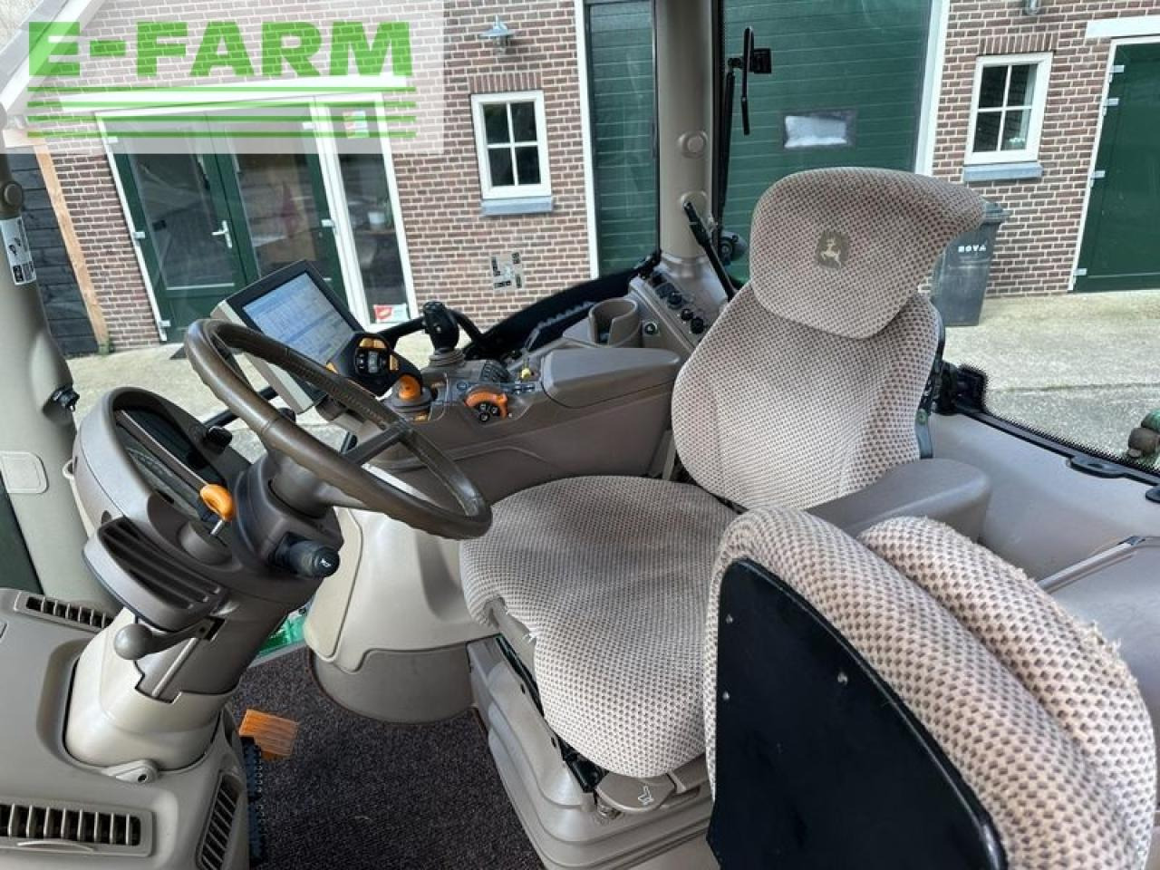 Traktor John Deere 6130r commandpro at-ready: bilde 18