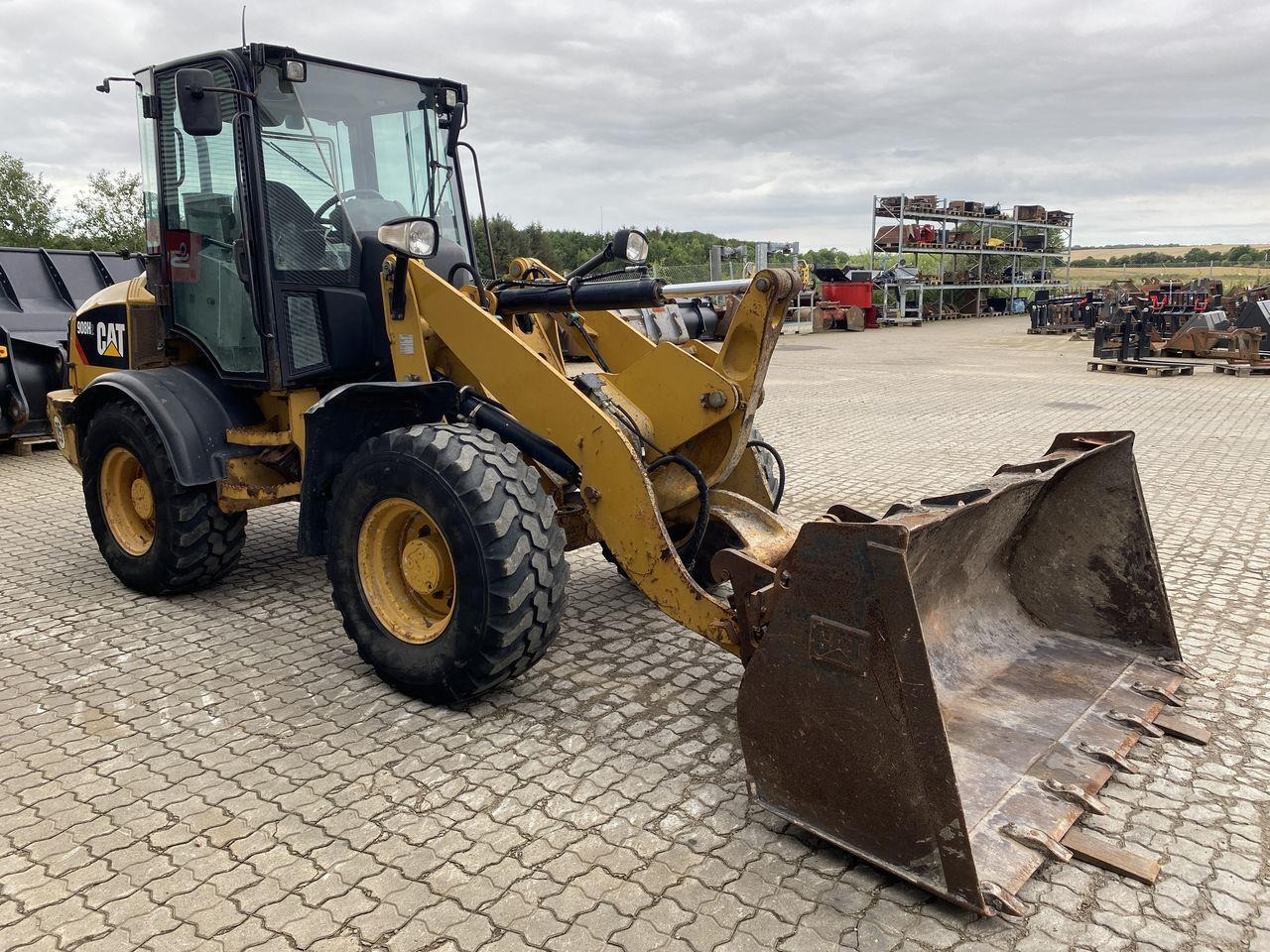 Minilaster Caterpillar 908 H2