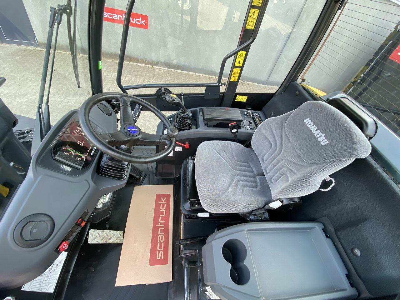 Minilaster Komatsu WA70M-8EO