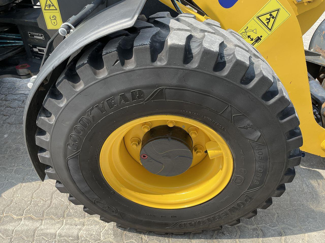 Minilaster Komatsu WA70M-8EO