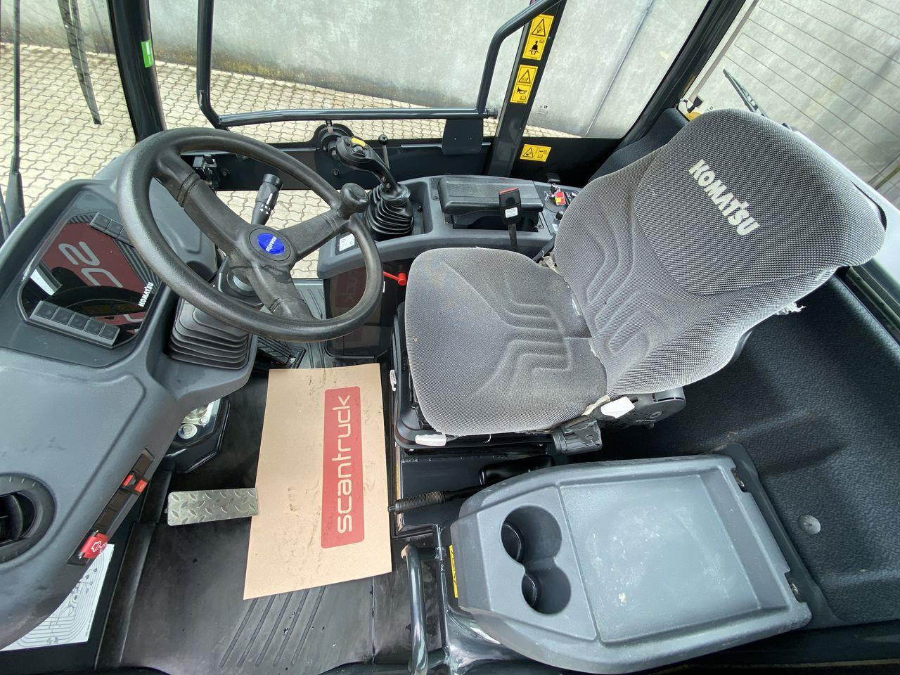 Minilaster Komatsu WA70M-8EO