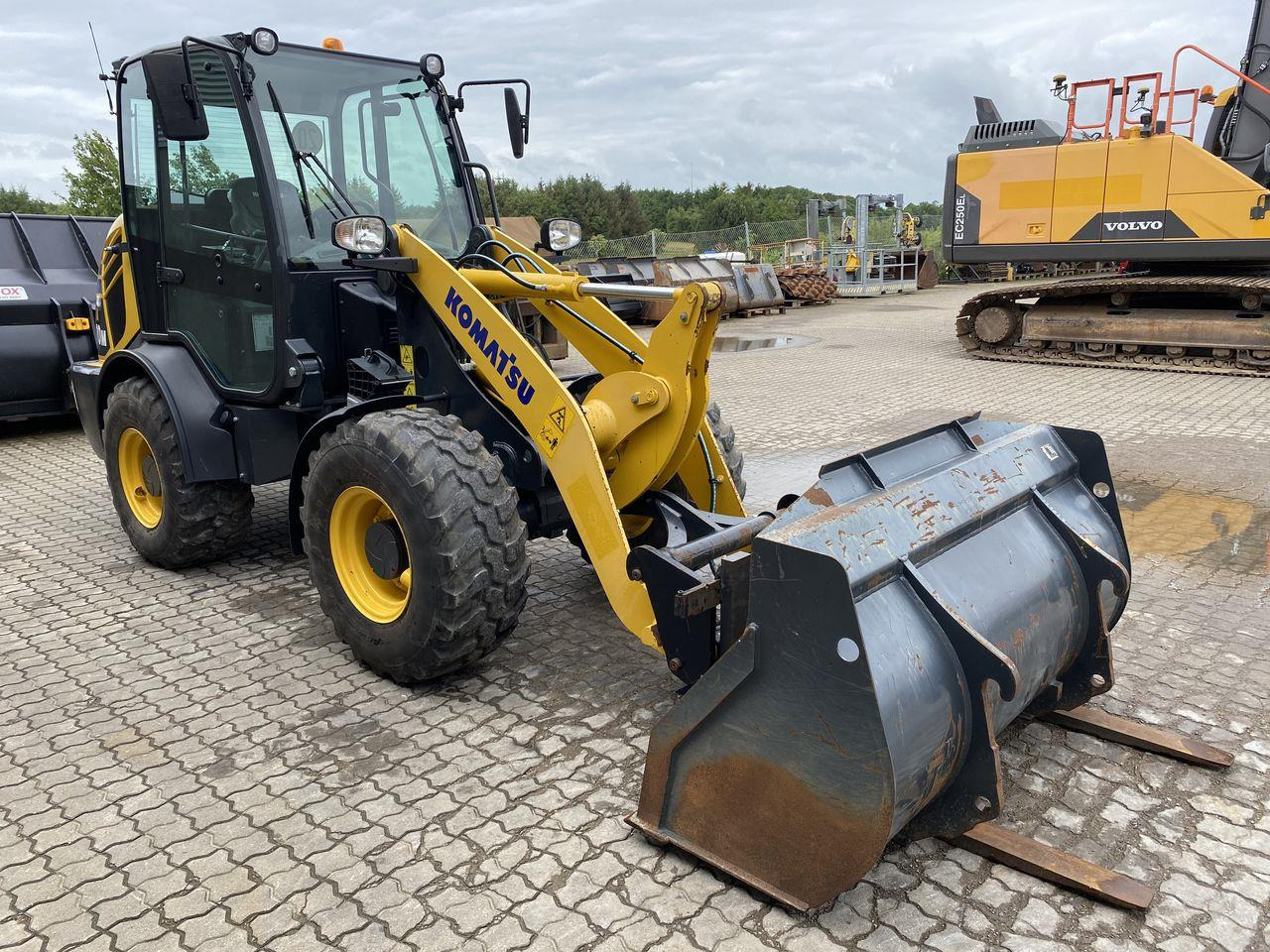 Minilaster Komatsu WA70M-8EO