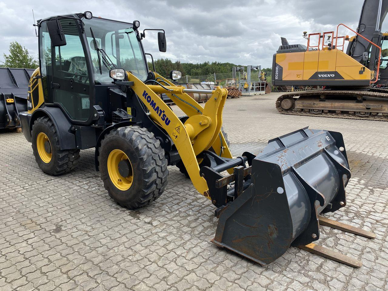 Minilaster Komatsu WA70M-8EO